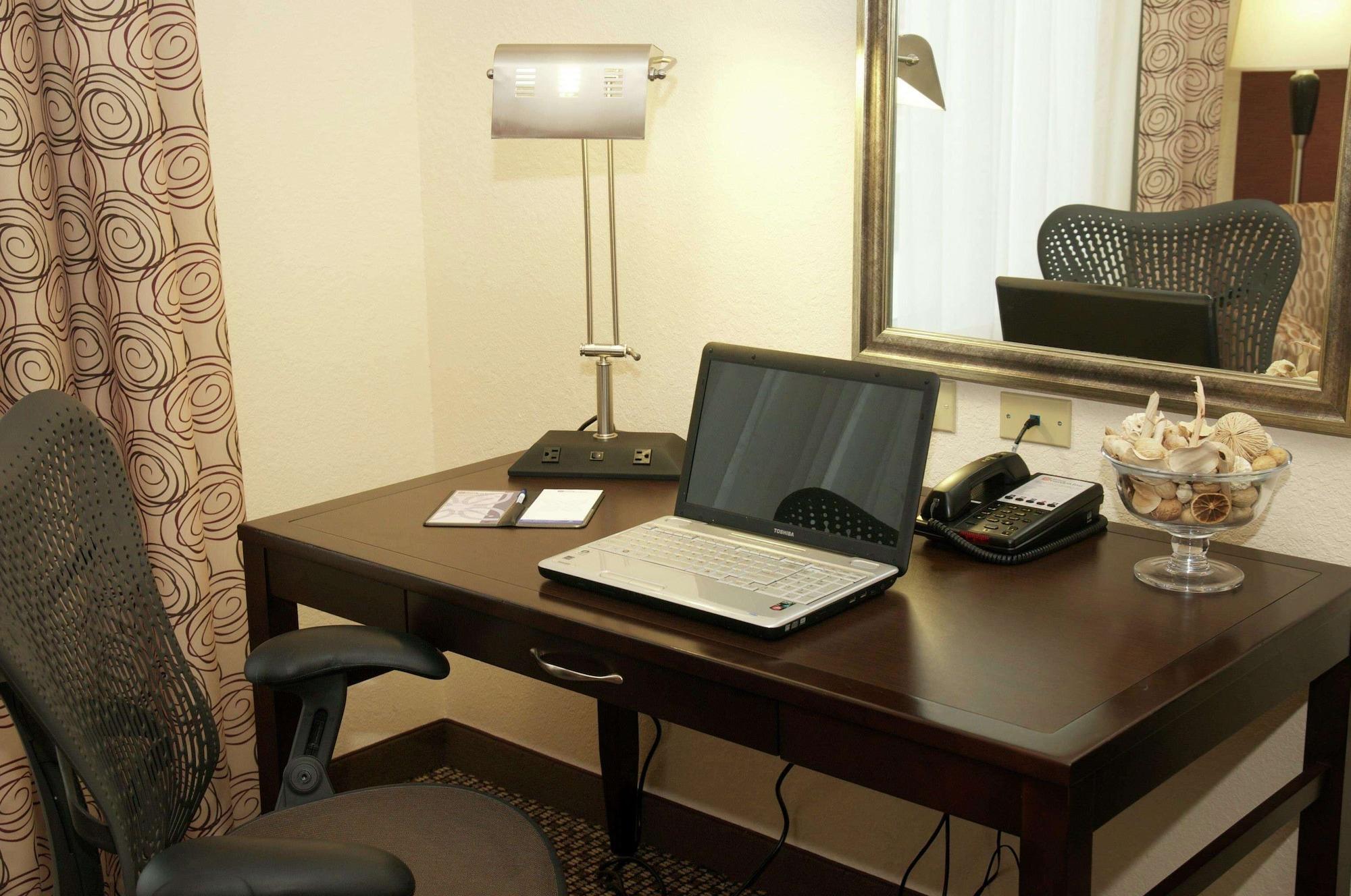 Hilton Garden Inn New Braunfels Exteriör bild